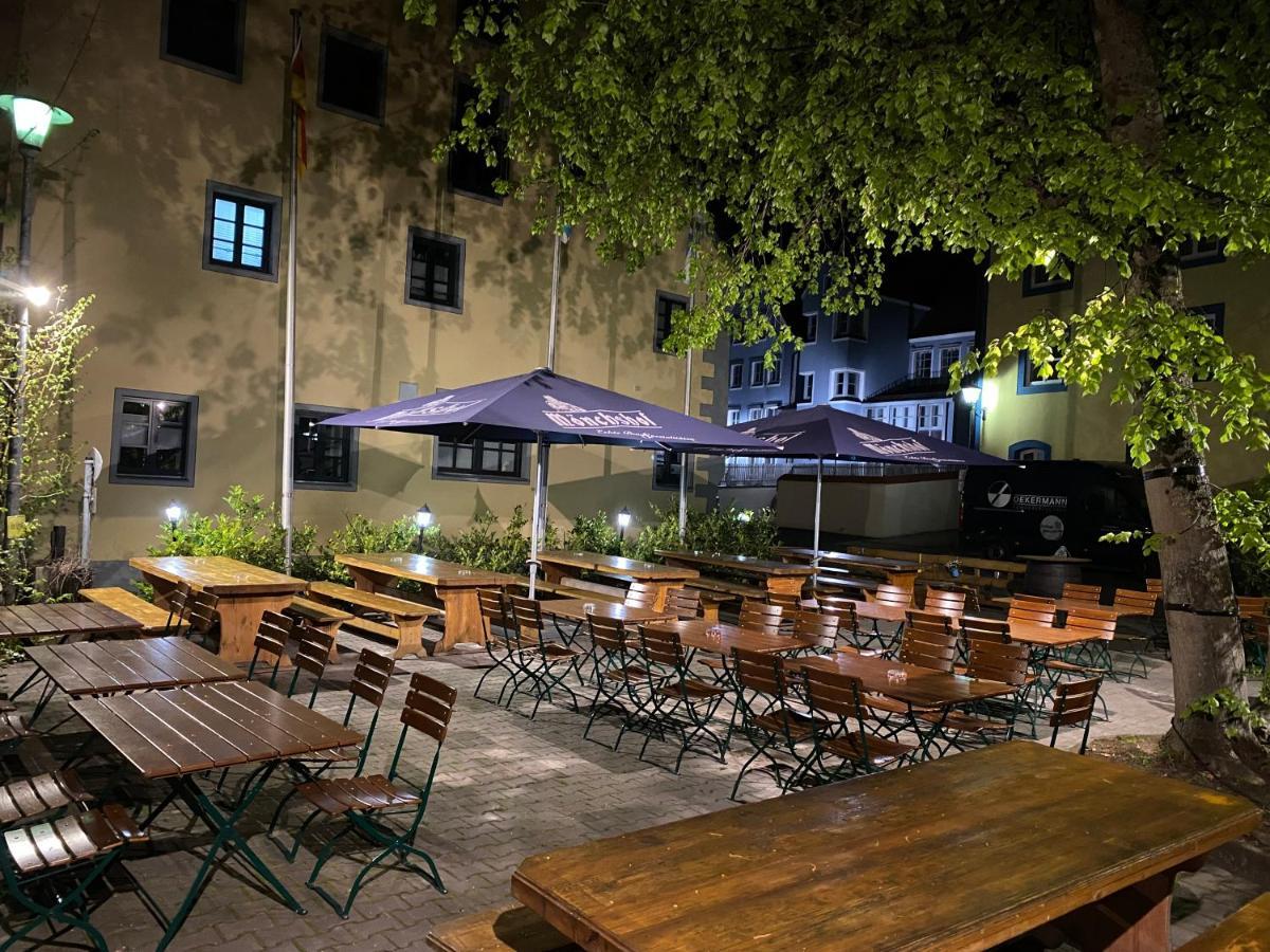 Hotel-Gasthof Zur Post Velburg Esterno foto